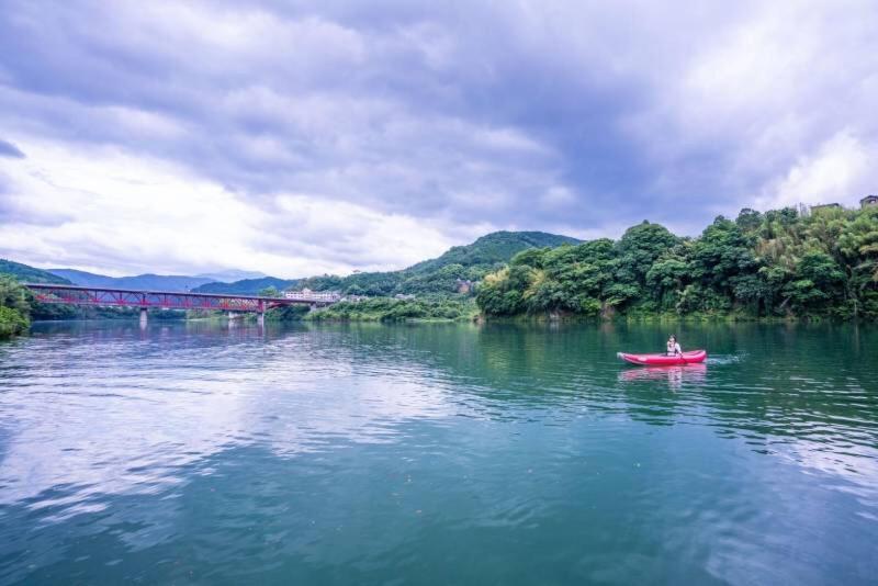 四国旅行のhub拠点 古民家ゲストハウス Heso Camp Миёси Экстерьер фото