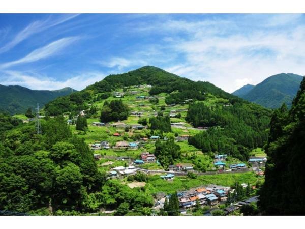 四国旅行のhub拠点 古民家ゲストハウス Heso Camp Миёси Экстерьер фото